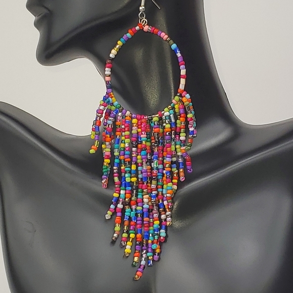 Multicolor Beaded Shoulder Duster Dangle Earrings - Picture 2 of 2